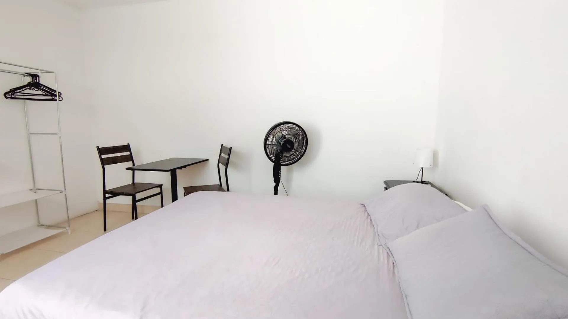 Hostal Casa Coliving מדיין בית הארחה