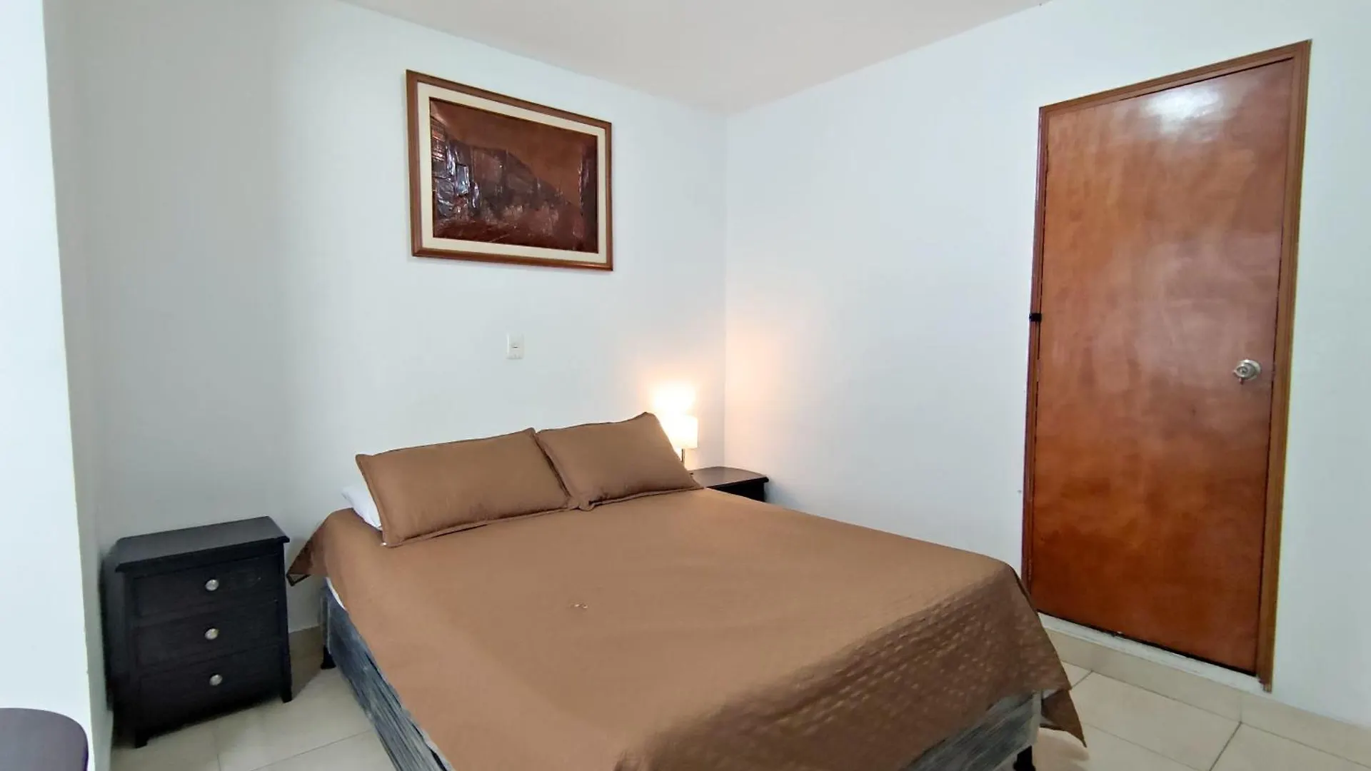 Hostal Casa Coliving מדיין