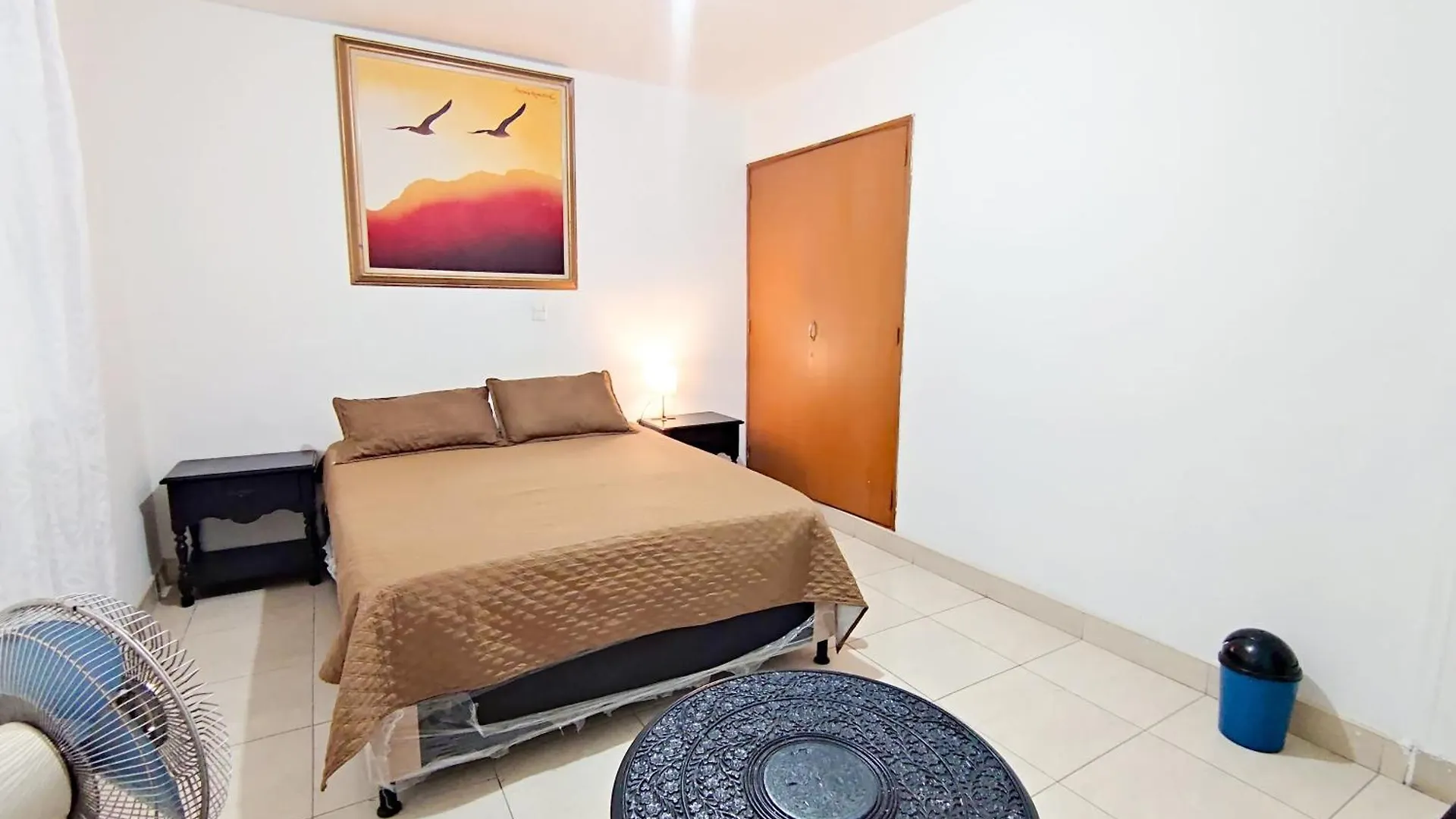 Hostal Casa Coliving מדיין
