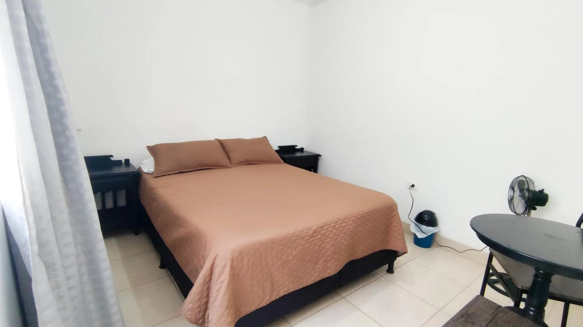 בית הארחה Hostal Casa Coliving מדיין קולומביה